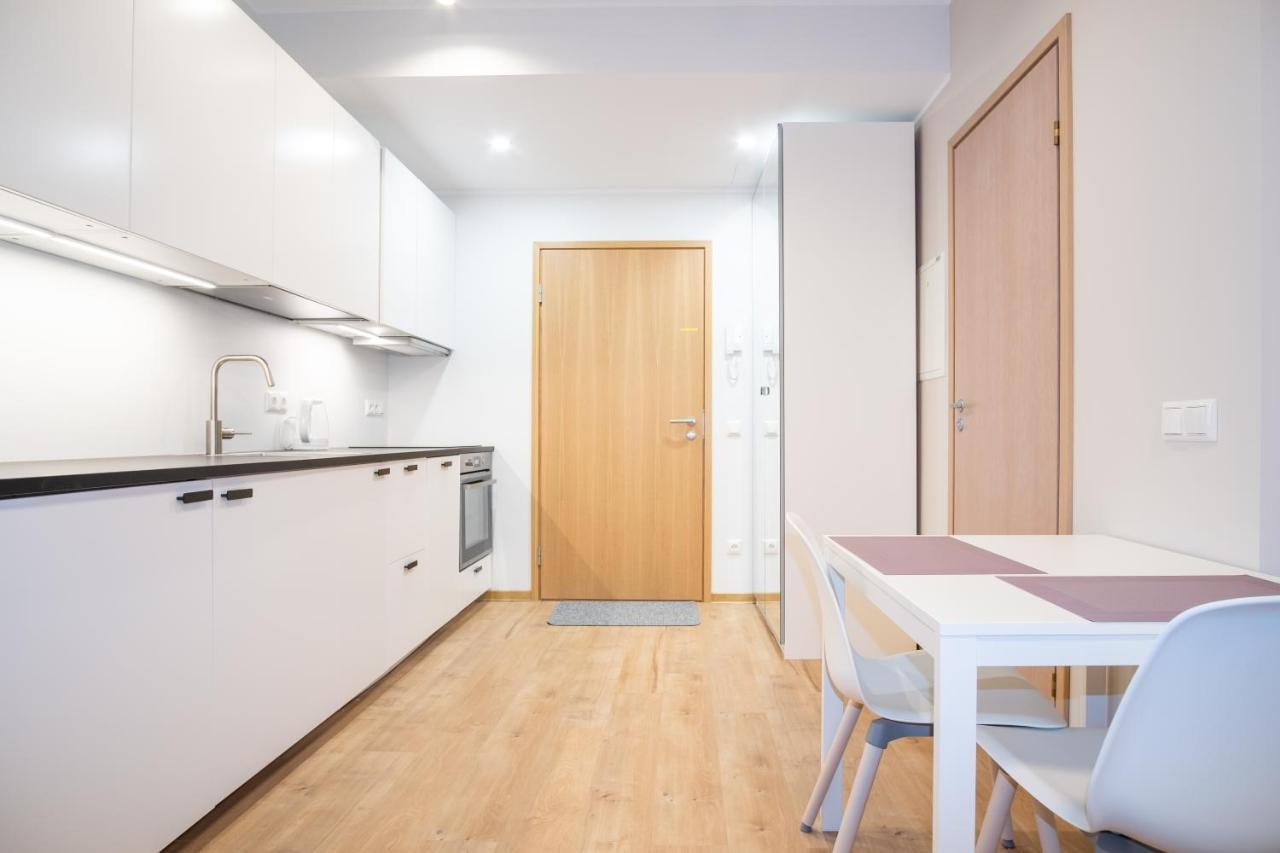 Spacious Mustamaee Apartments - Free Parking Tallinn Exterior foto