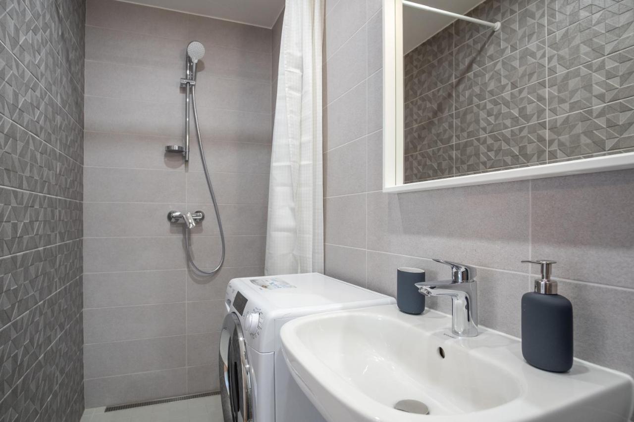 Spacious Mustamaee Apartments - Free Parking Tallinn Exterior foto
