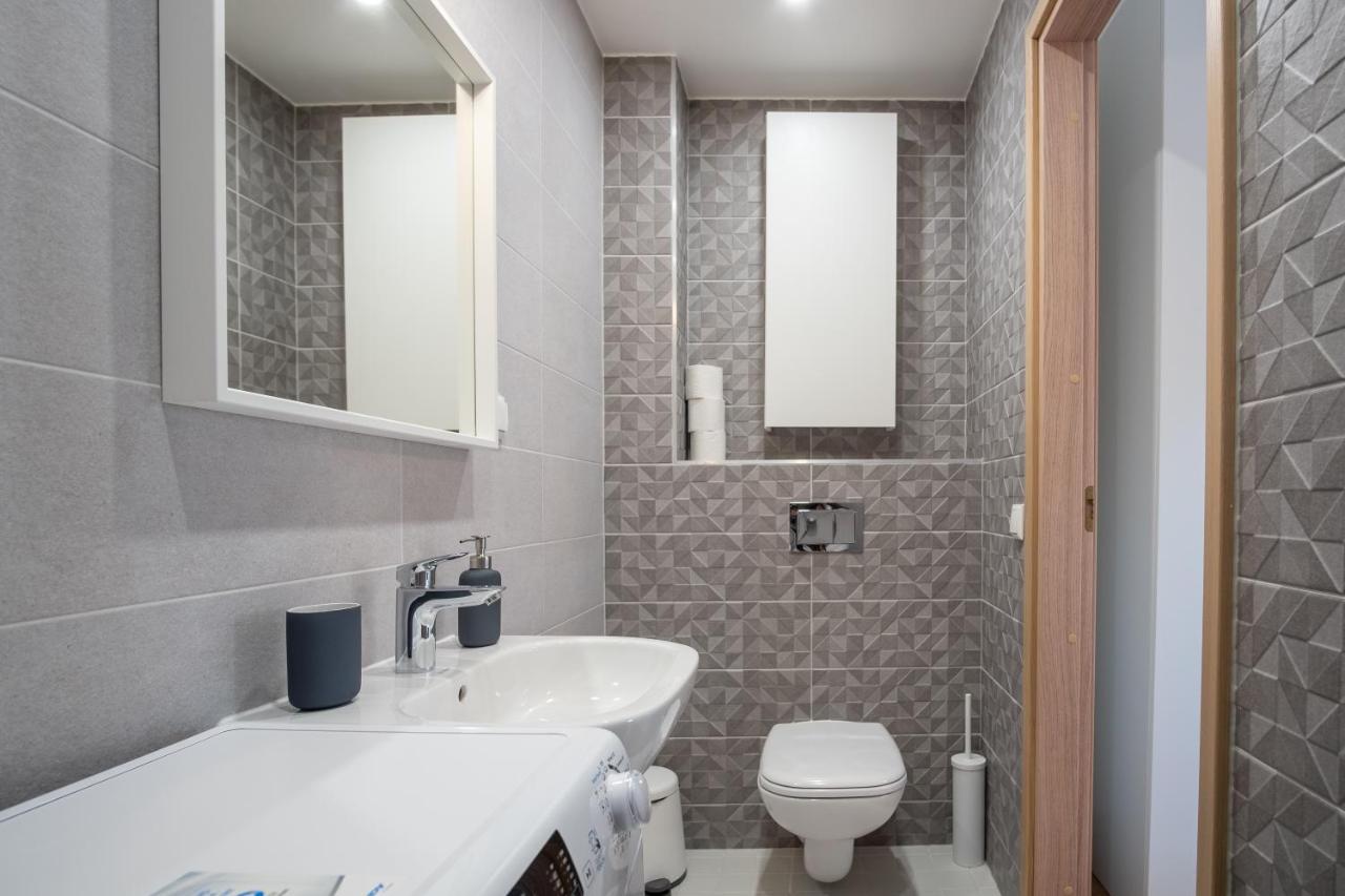 Spacious Mustamaee Apartments - Free Parking Tallinn Exterior foto